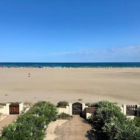 Exclusive Beachfront Luxury! Διαμέρισμα Gruissan